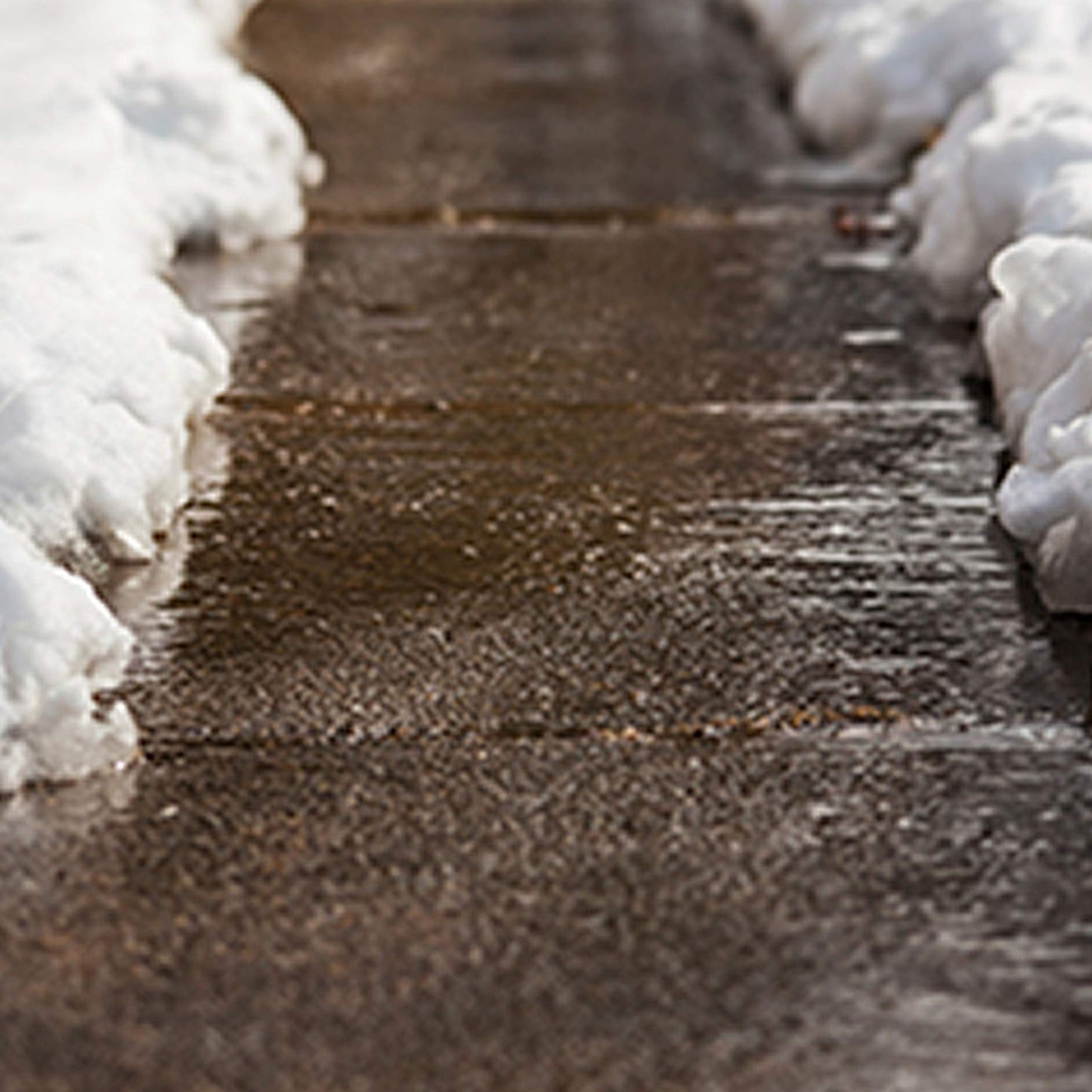 Brown rock salt for gritting & deicing